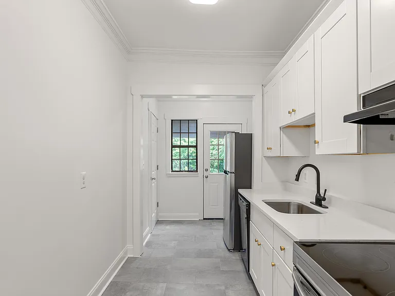 320 Atlanta Ave SE #3 — Photo 9