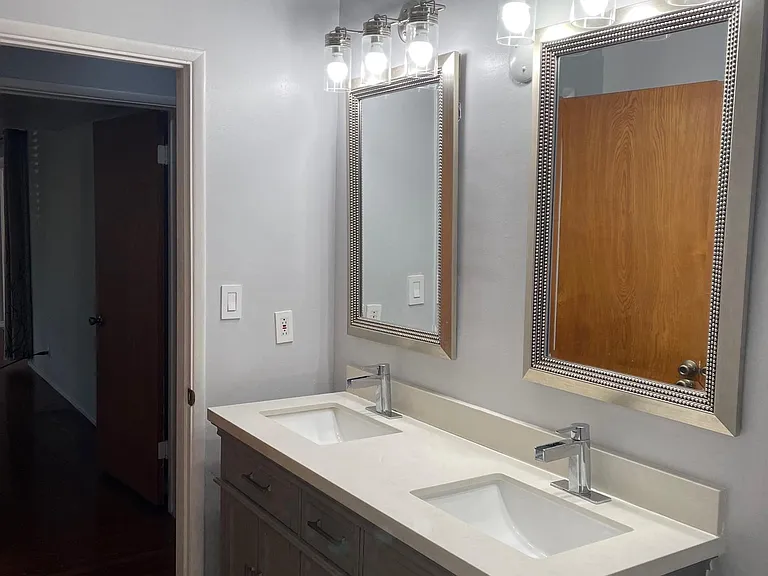 1085 Riviera Dr — Photo 38
