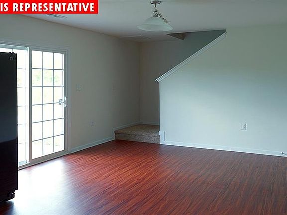 2nd image of 2824 Easton Knoll Ln Unit 390