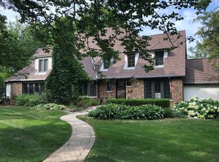 696 Oak St, Glen Ellyn, IL 60137