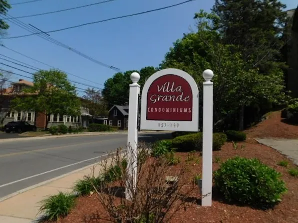 159 Franklin St APT E5, Stoneham, MA 02180