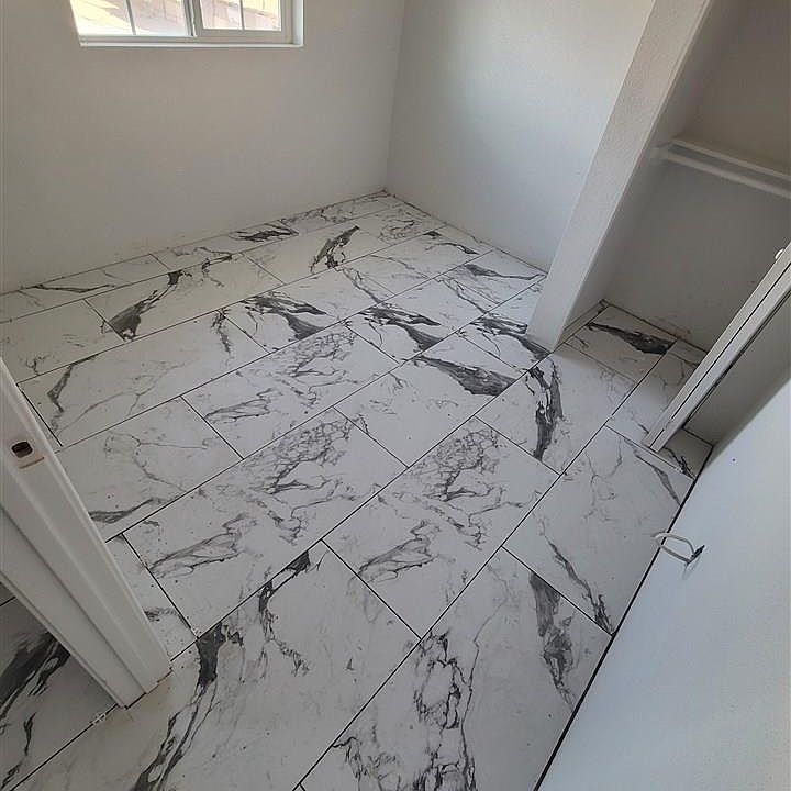 2nd image of 2051 S Maple Ave
