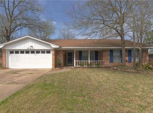 1213 Lancelot Cir, College Station, TX 77840