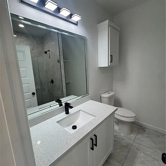 5804 Notre Dame Ave #3 — Photo 9