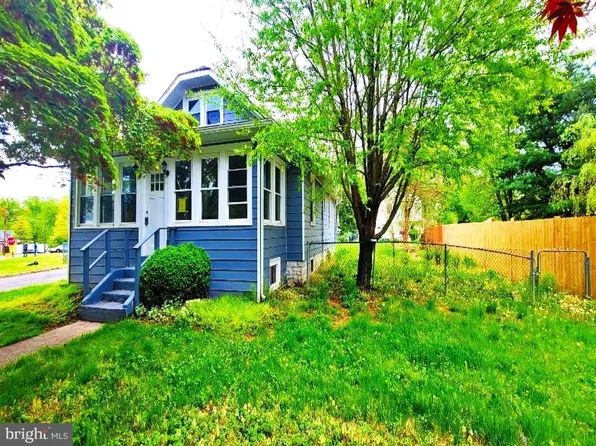 47 Moore Ave, Westville, NJ 08093