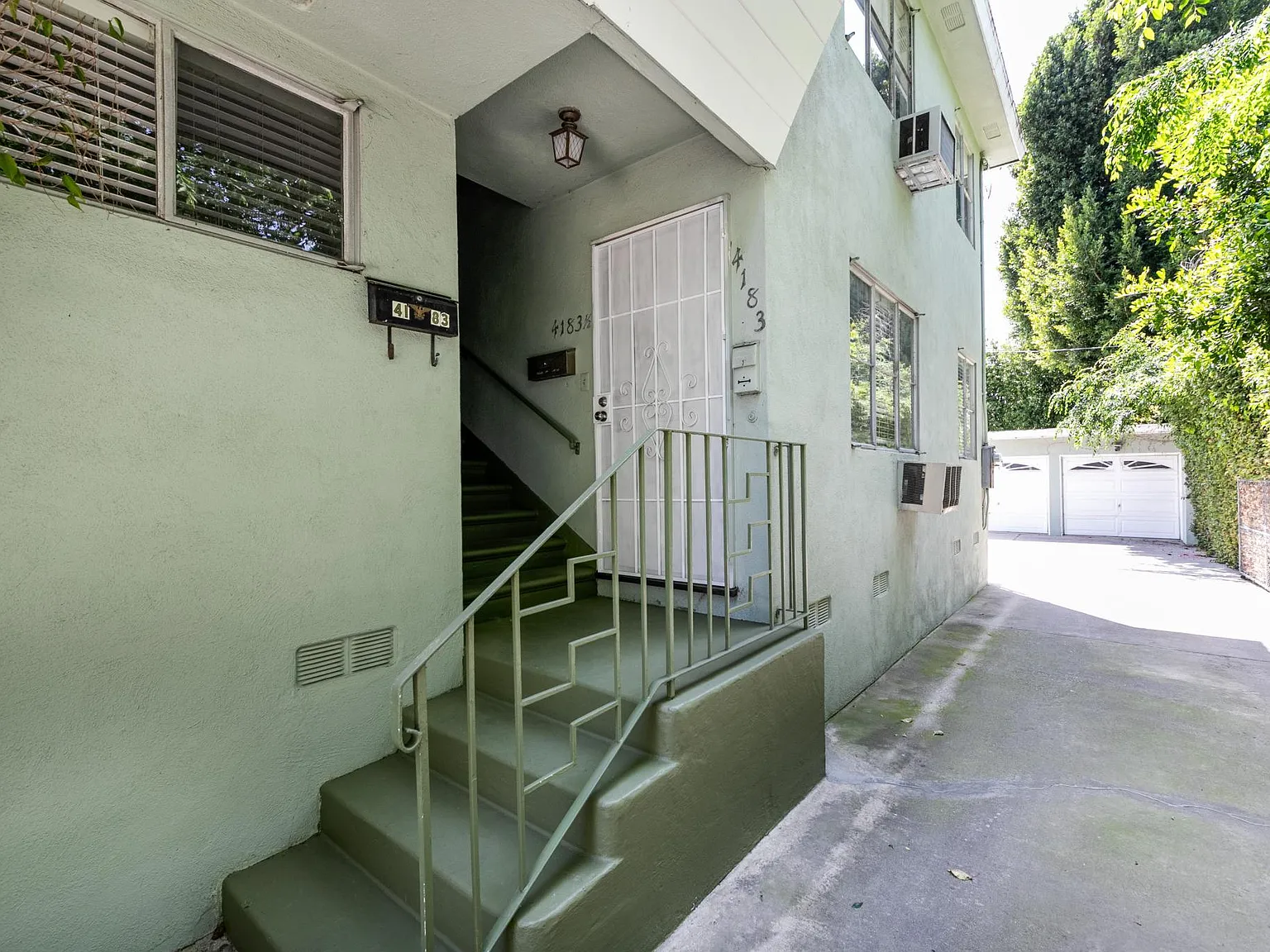 4181 Tujunga Ave — Photo 3
