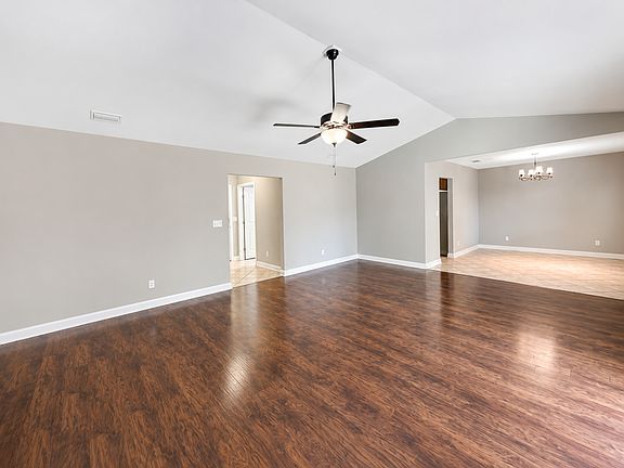 2nd image of 289 Honeysuckle Way