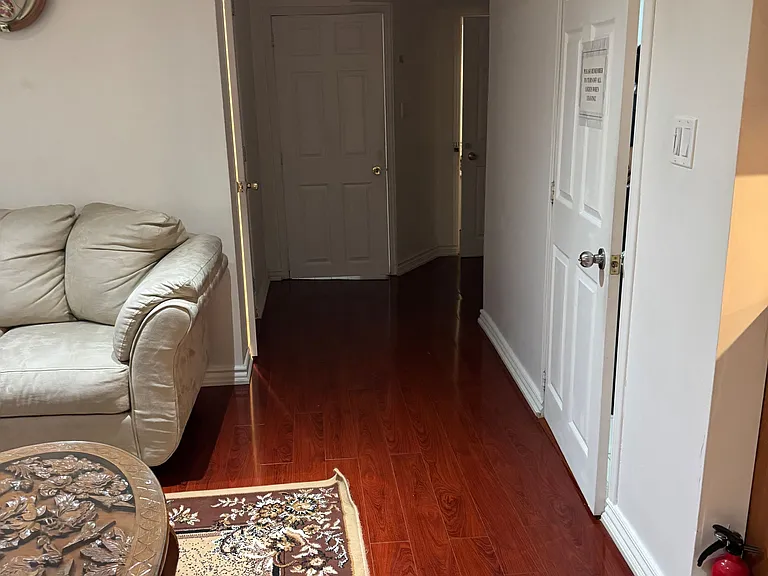 88 Grayson Cres #BASEMENT — Photo 4