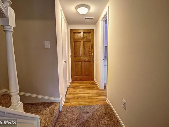 3rd image of 1048B Margate Ct