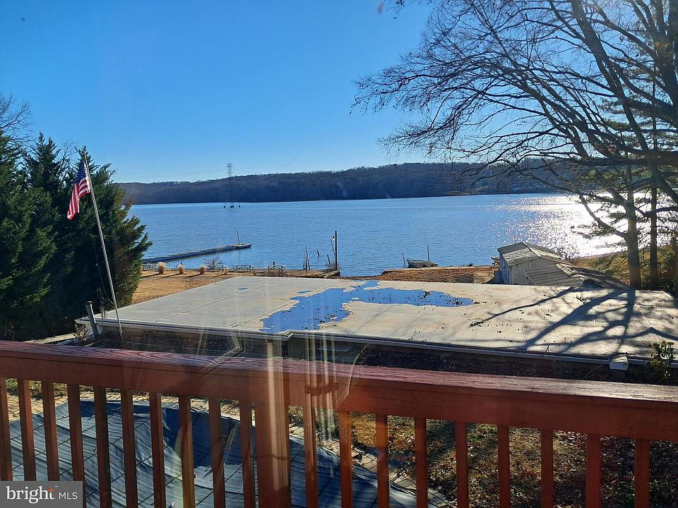 1st image of 18306 Possum Point Rd