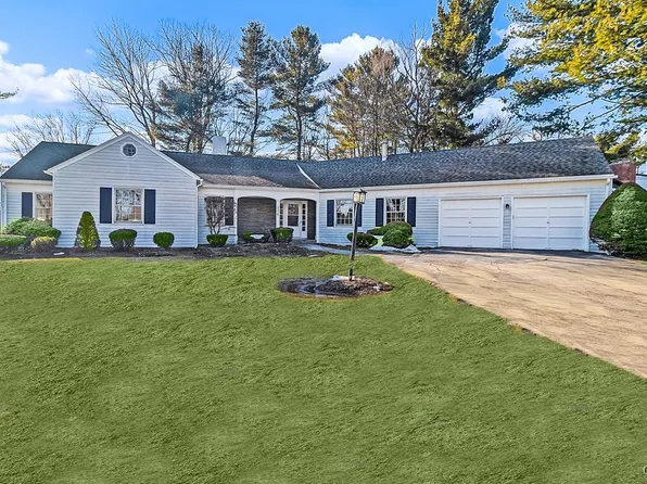 126 Gilbert Rd, New Hartford, NY 13413