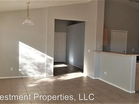 3rd image of 14904 W Port Royale Ln