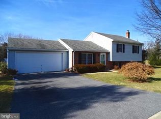 2305 Willow Rd, York, PA 17408