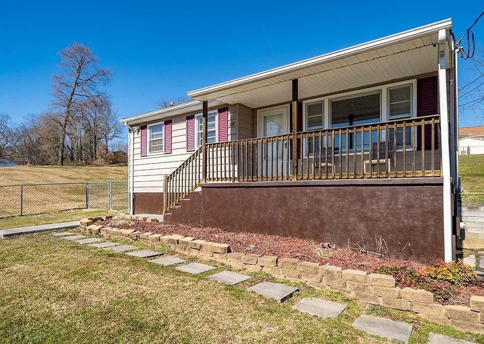 1st image of 2331 Catherine St