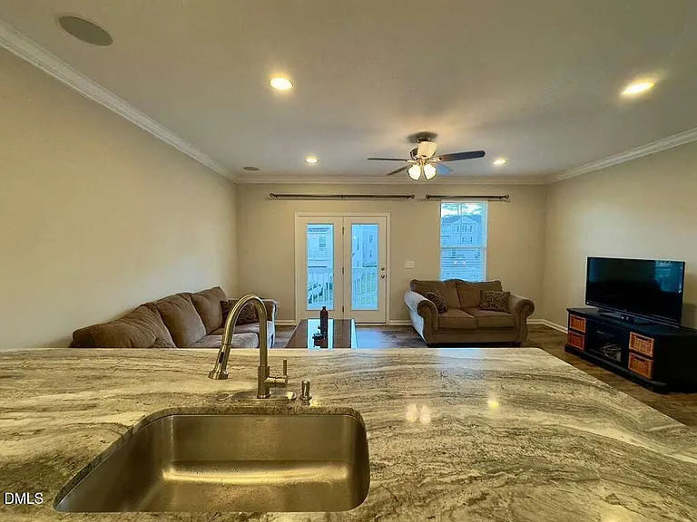 2223 Chattering Lory Ln — Photo 15