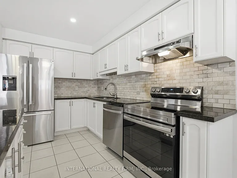 68 Old Orchard Cres — Photo 18