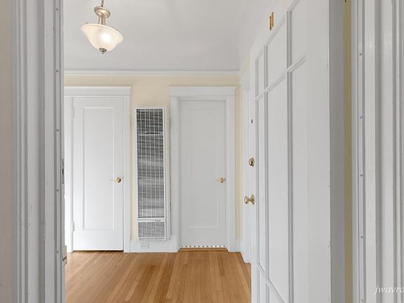 2nd image of 1346 16th Ave #11