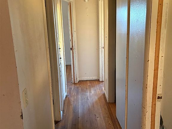 4th image of 102 K St