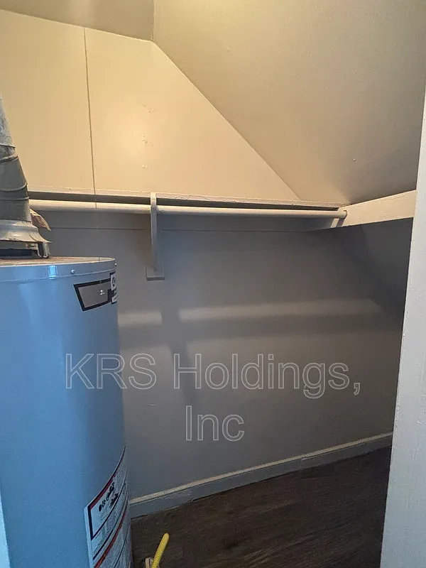 2 bed, 1.0 bath, 800 sqft, $1,395 — Photo 3