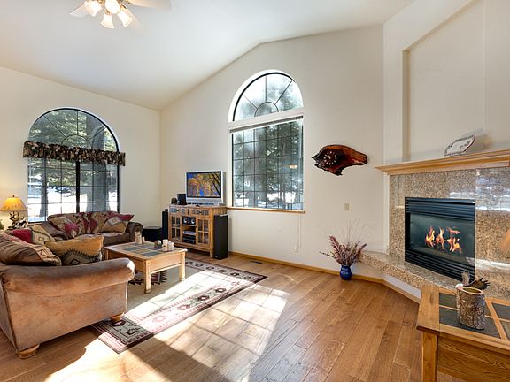 3rd image of 1471 Cherry Hills Cir