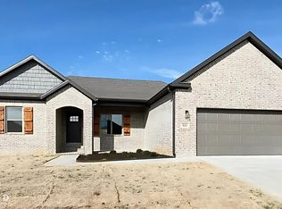 651 Captain Stockton St, Prairie Grove, AR 72753