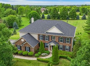 37W226 Baker Hill Ct, St Charles, IL 60175
