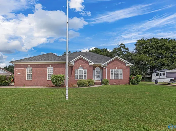 119 Brokenrein Dr, Meridianville, AL 35759