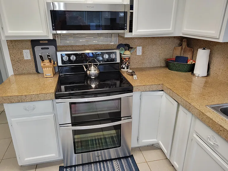 932 Pelican Bay Dr — Photo 10