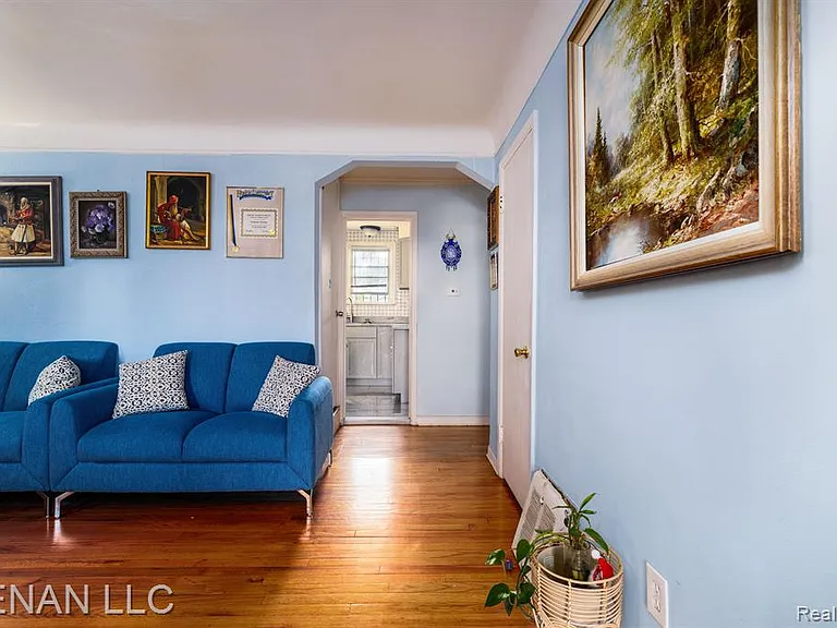 6001 Warwick St — Photo 25