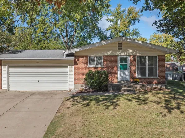2687 McKelvey Rd, Maryland Heights, MO 63043
