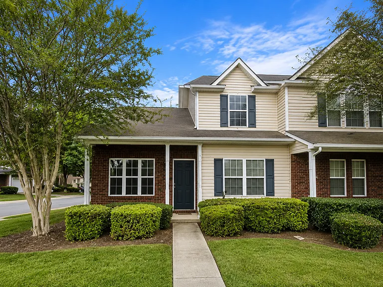 11142 Derryrush Dr — Photo 1