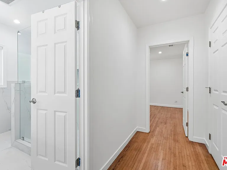 2938 Kansas Ave — Photo 19