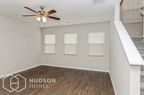 611 Sunflower Dr — Photo 3