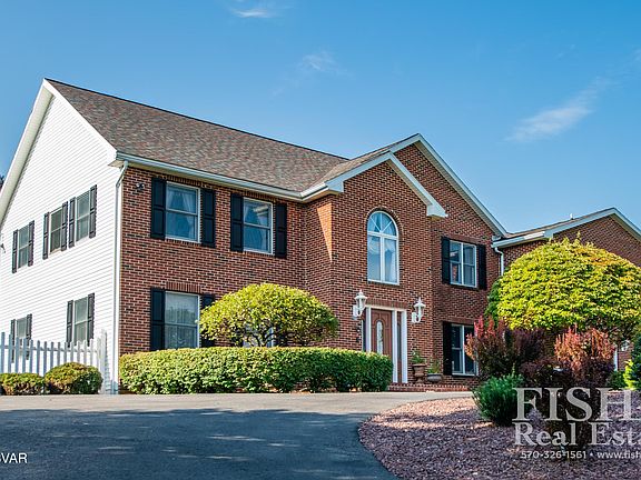 2nd image of 1214 Crestfield Dr