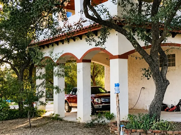 17631 FRANK MADLA RD, Helotes, TX 78023