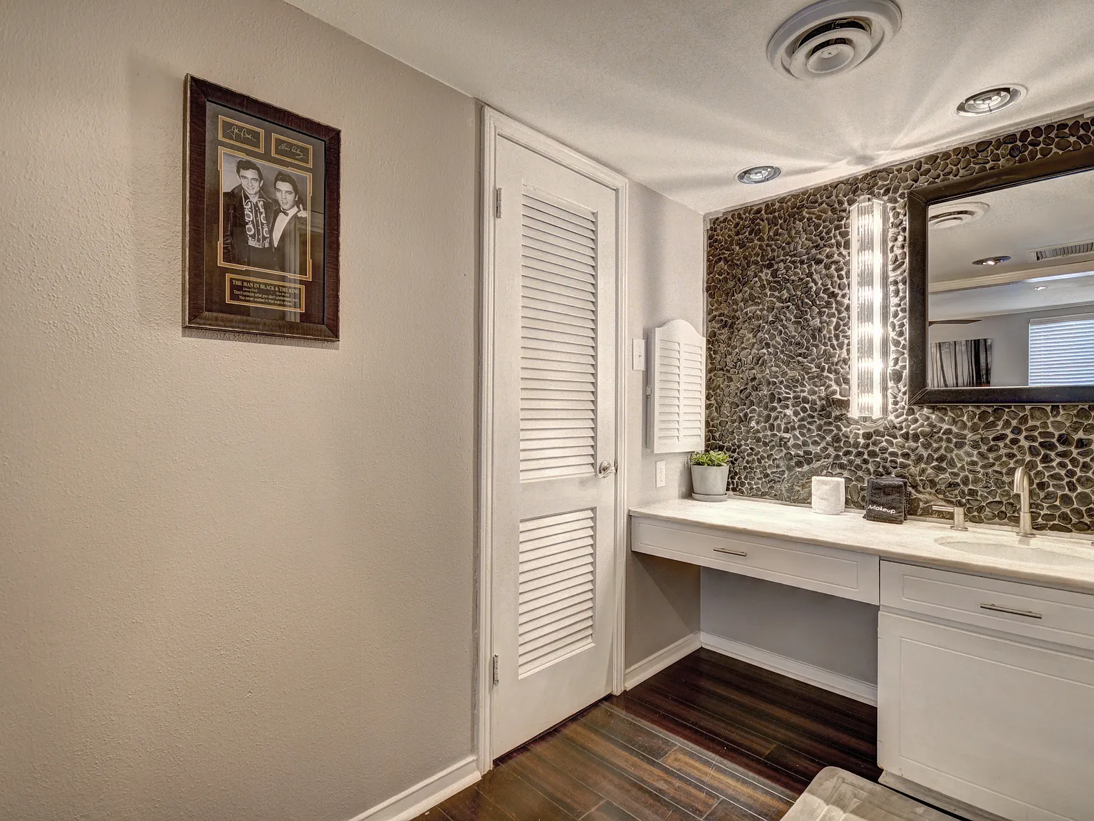 1 bed, 1150 sqft, $2,600 — Photo 4