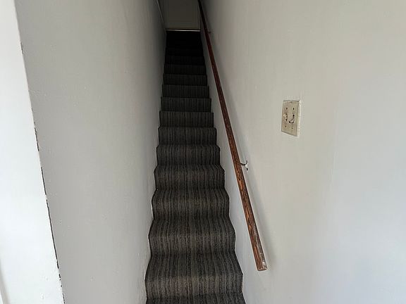 Private Stairs to 2nd floor apartment