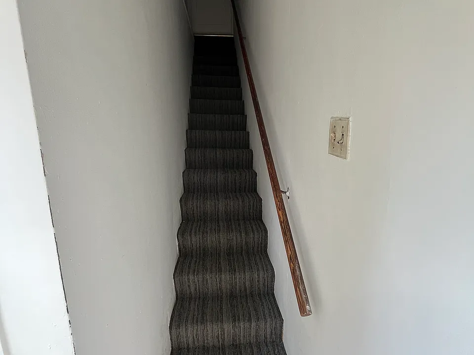 Private Stairs to 2nd floor apartment