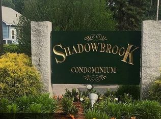 11 Shadowbrook Ln APT 6, Milford, MA 01757