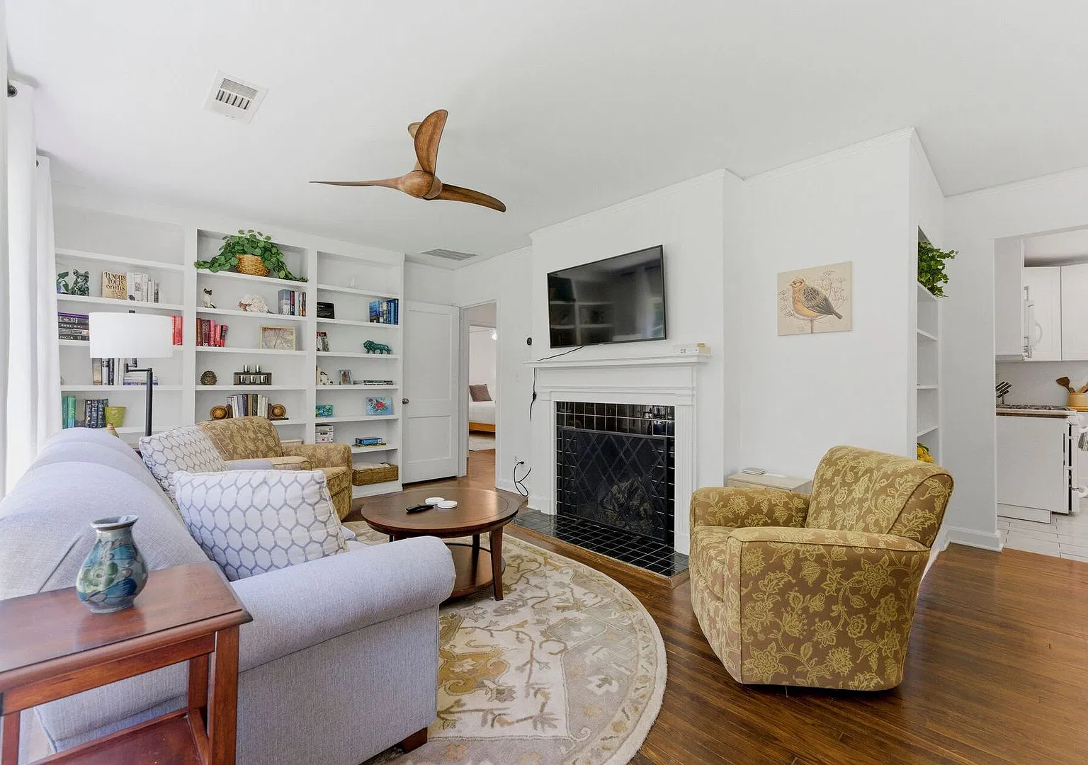 Furnished 3BR Across from Perkerson Park — Photo 3