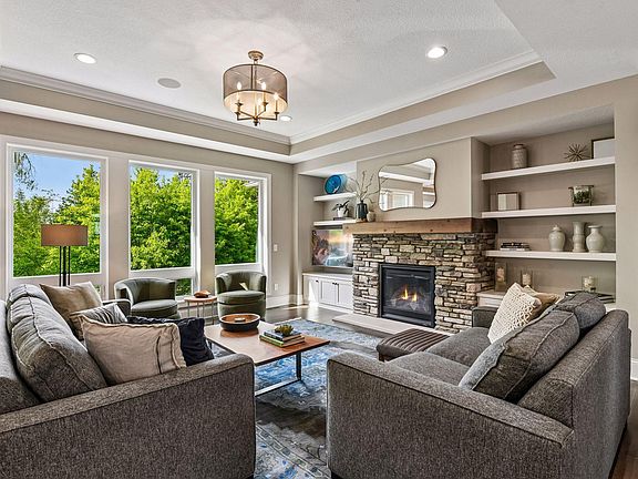 4th image of 9264 Hawkcrest Ct