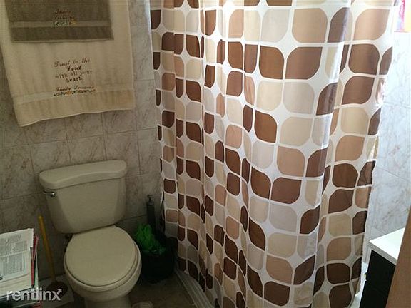 5th image of 670A Union St #1