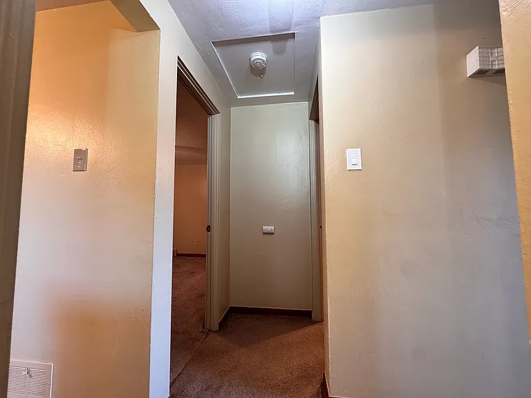 Hallway between bedrooms