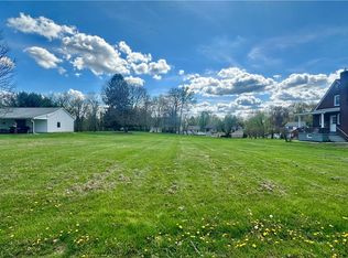 24 Tuscarawas Rd, Beaver, PA 15009