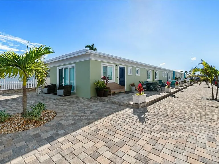 3740 Gulf Of Mexico Dr #114 — Photo 10