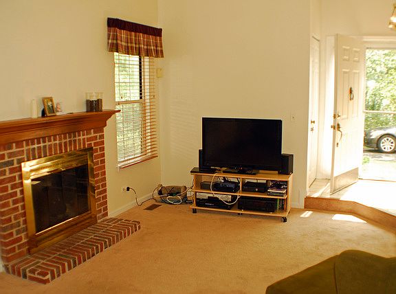 2nd image of 128 Bent Creek Ct #2-7