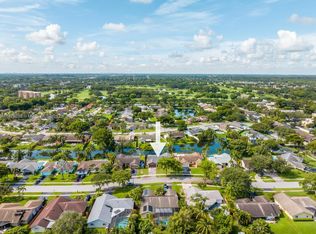 8500 SW 27th Pl, Davie, FL 33328