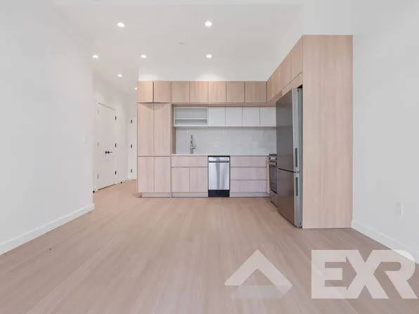 33 4th Street image 1 of 16