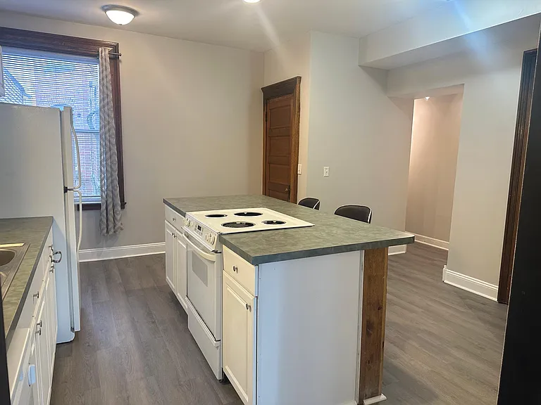 604 Main St #2A — Photo 3
