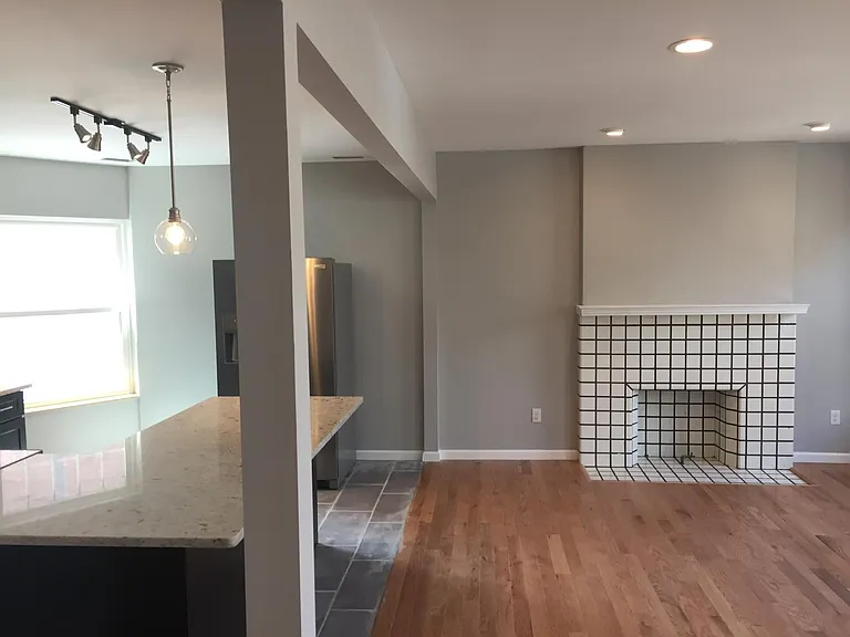 136 E 8th Ave #1 — Photo 6